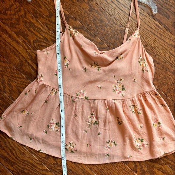 American Eagle tank top. Blush with floral pattern. NWT! Medium - Picture 11 of 13